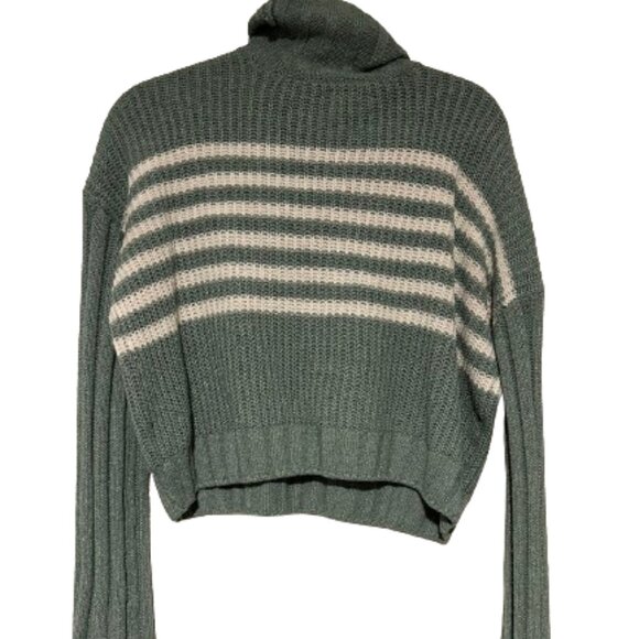✨ Turquoise Sweater with White Stripes - Medium - Picture 2 of 3